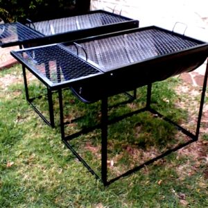 FB Braai in square frame incl side table